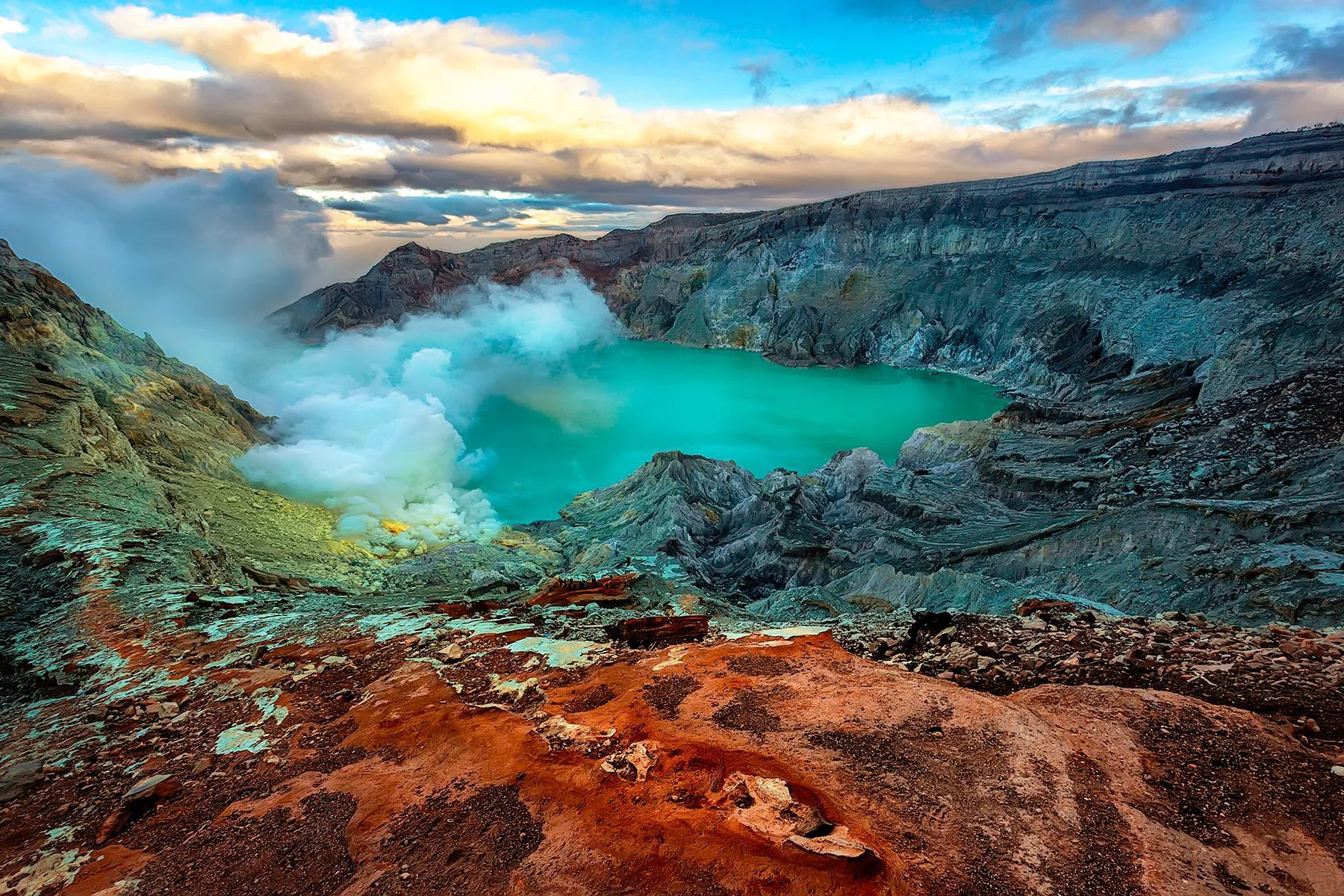 Sewa elf ke Kawah Ijen (Blue Fire)